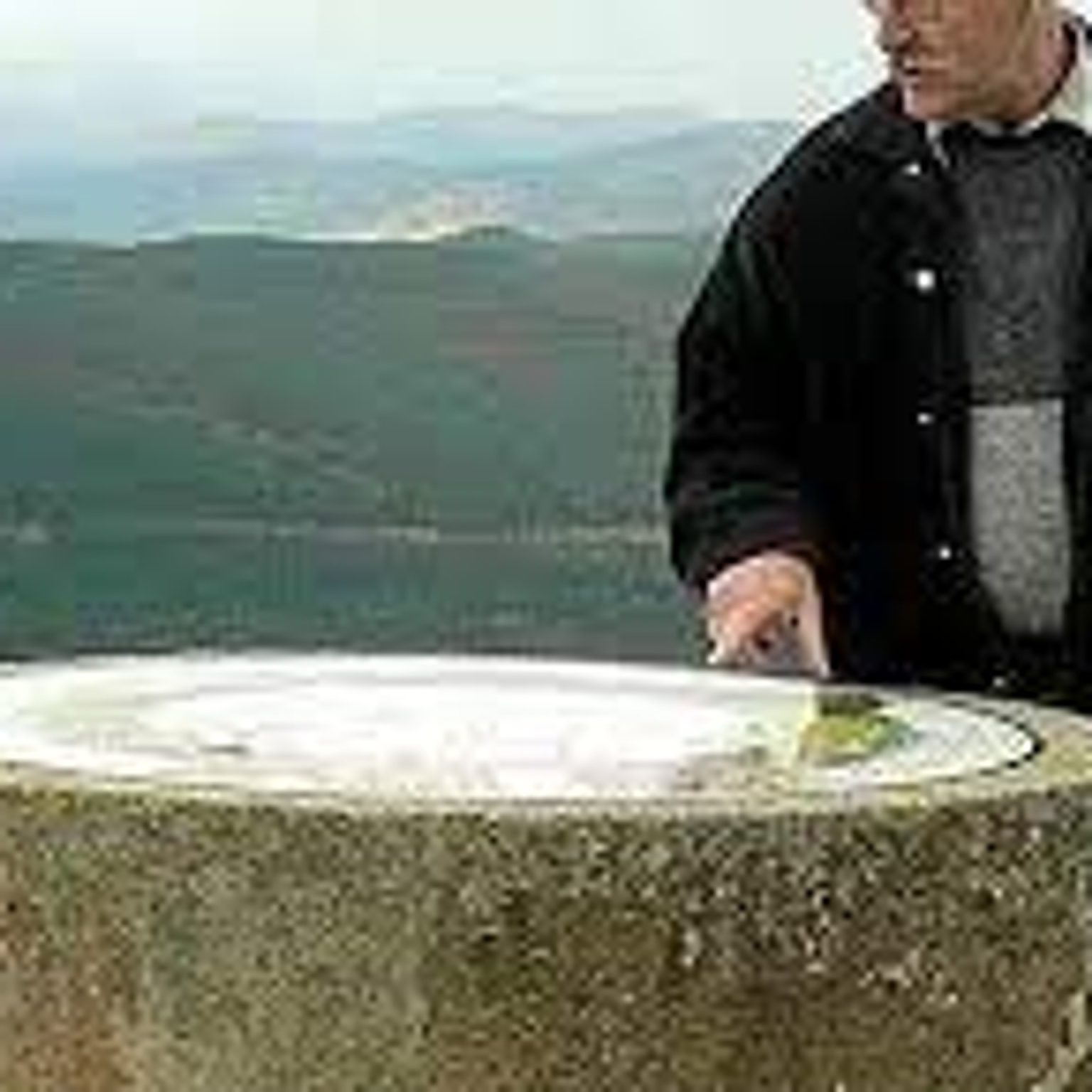 Sentier de randonnée au Rouvergue